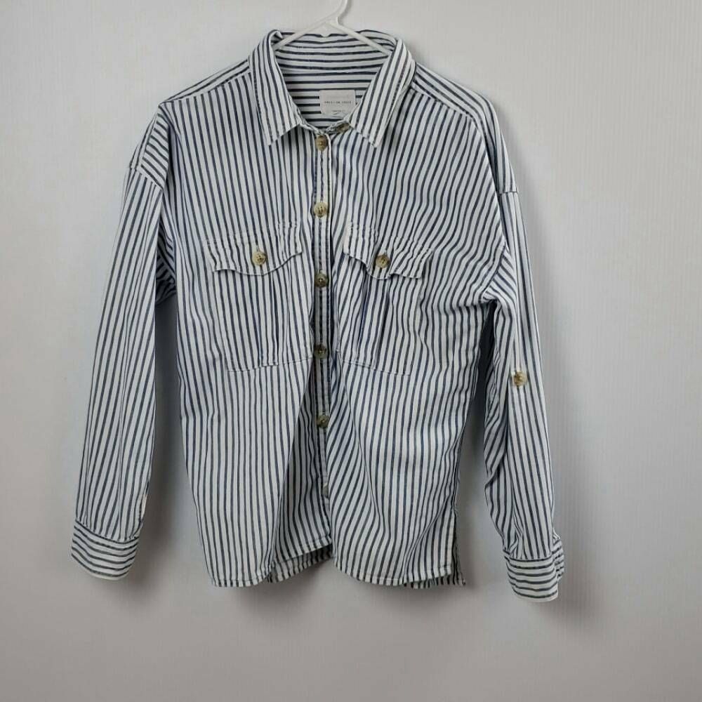 American Eagle OutfittersButton down size M
